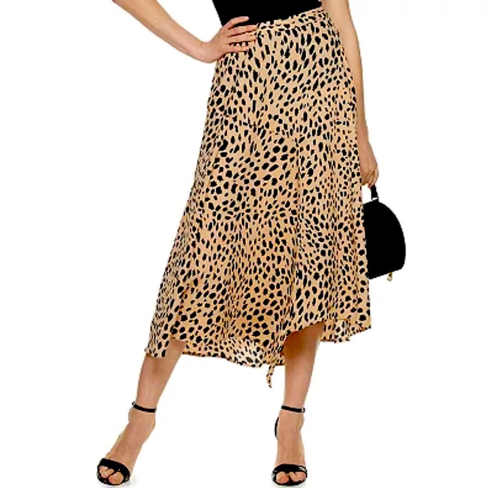 Excellent Condition! Apt. 9 Animal Print
Asymmetrical Seamed Skirt